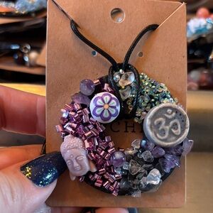 Chic Purple and Silver Beaded Necklace